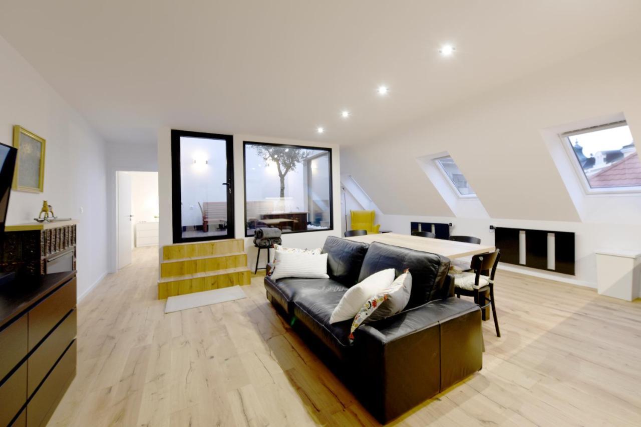 Apartman S Atriom V Historickom Centre Trenčín Eksteriør bilde